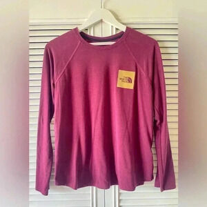 The North Face Women’s Long Sleeve Graphic T-Shirt Burgundy SZ S